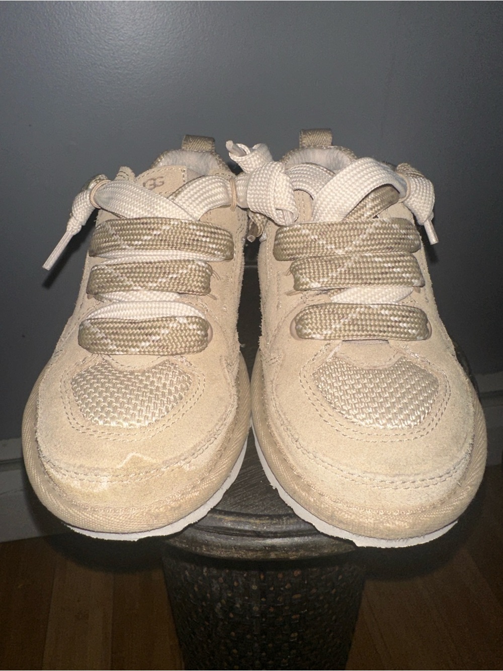 UGG Kids Beige Sneakers Size 1 Chunky Lace Casual Shoes.